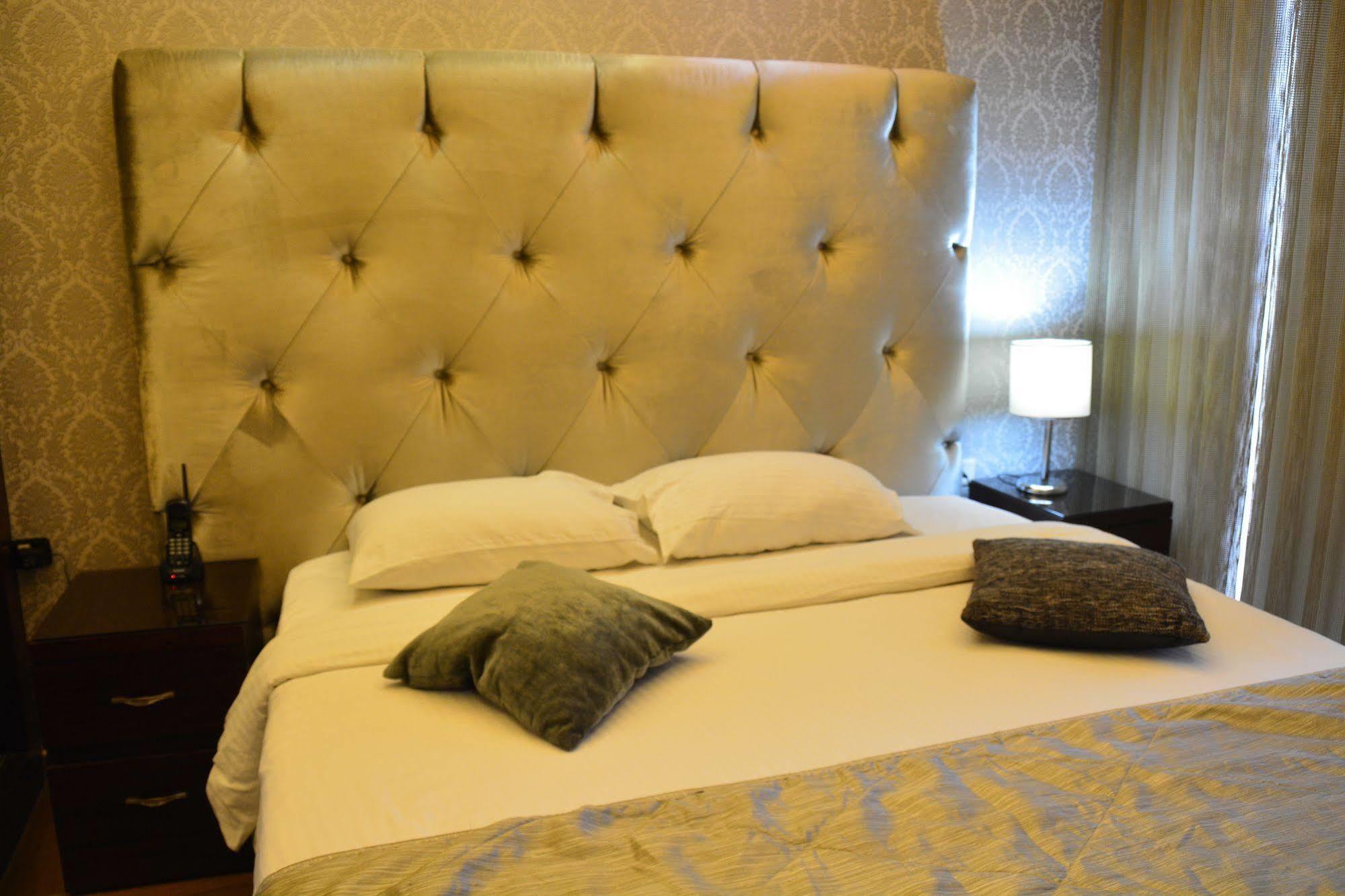Nadine Hotel Suites Amman Dış mekan fotoğraf