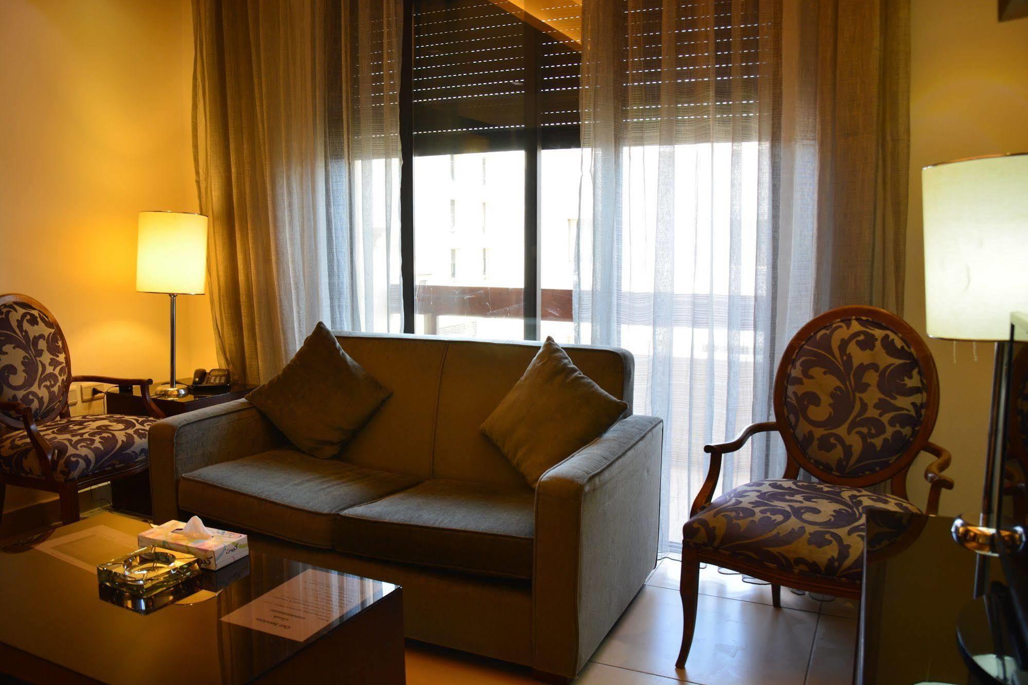 Nadine Hotel Suites Amman Dış mekan fotoğraf